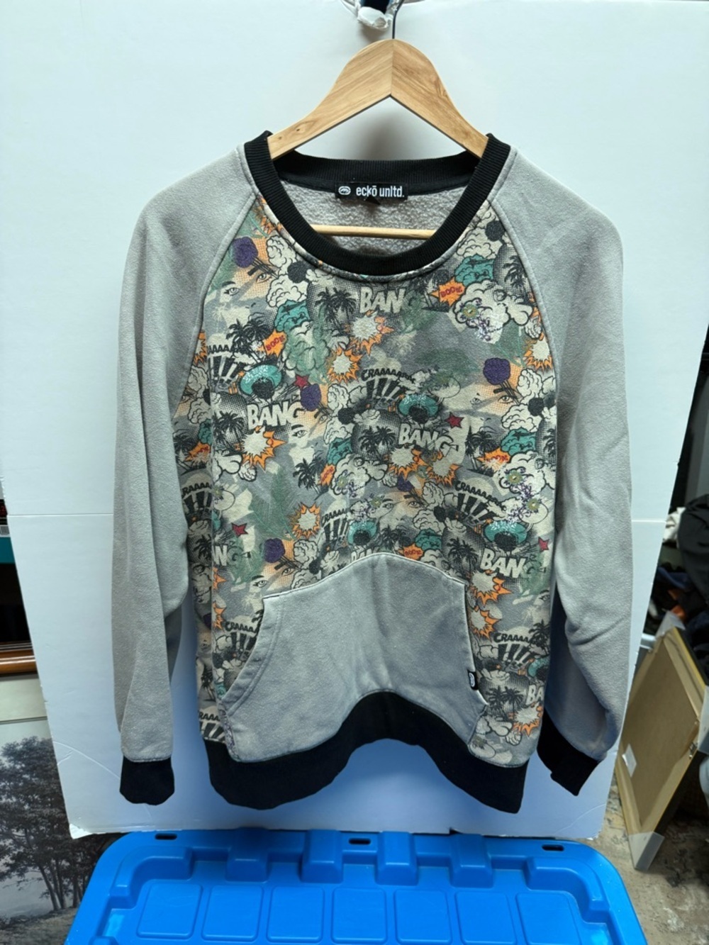 Vintage Ecko Unlimited Gray Crewneck Sweatshirt with Colorful Comic Graphic